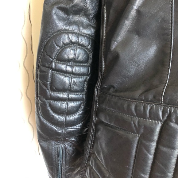 Taurus | Vintage Motorcycle Leather Jacket - Picture 9 of 17